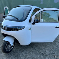ビークルファンの三輪EV「VF-S」