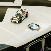 初代BMW M3の40周年記念のレゴ「LEGO Speed Champions」と共通カラーの実車