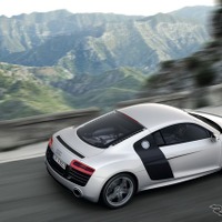 アウディ R8