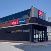 エイビス バジェット・レンタカー　博多駅中央店
