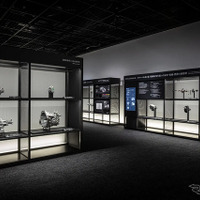 アイシングループの展示館「コムセンター」の「ヒストリーゾーン」をリニューアル