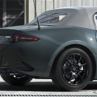 マツダ『ロードスター』から順次採用される新色「ジンクグリーンメタリック」