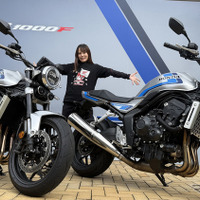 ホンダ CB1000Fと小鳥遊レイラ
