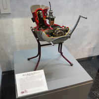 技術展示エリアの『YA-1』のカットエンジン
