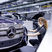 メルセデスベンツ GLC 新型の量産を開始