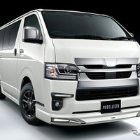 トヨタ・ハイエース用カスタマイズアイテム装着車
