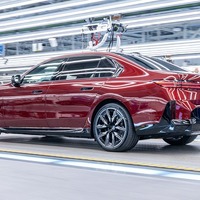 BMW『7シリーズ』改良新型を生産開始