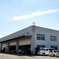 阿賀野市にある安田工場。鈑金・塗装作業を中心に行う