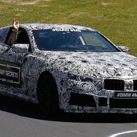 BMW M8の開発プロトタイプ車