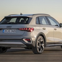 アウディ『A3オールストリート』改良新型