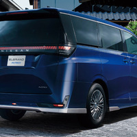 日産 エルグランド AUTECH