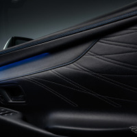 日産 エルグランド AUTECH