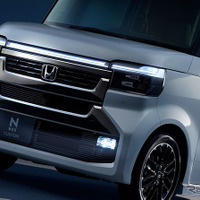 ホンダ『N-BOX CUSTOM』改良新型