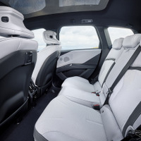 BMW iX3 新型