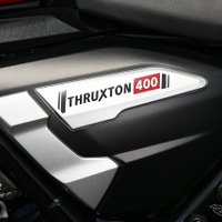 トライアンフ Thruxton 400（スラクストン400）