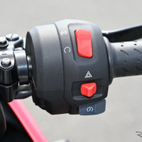 トライアンフ Thruxton 400（スラクストン400）