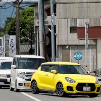 令和8年熊本地震：ガソリンスタンドでの給油待ちの列（7月30日、熊本県宇城市）