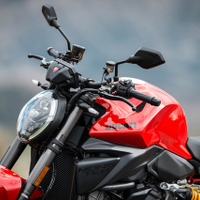 ドゥカティ モンスター 新型