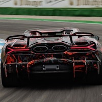 ランボルギーニ『レヴエルトSV』がホッケンハイムリンクで市販車最速ラップ