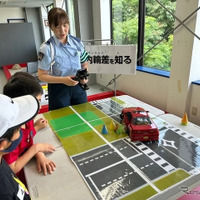 茨城県つくば市で開催されている小学生向けラジコン交通安全教室