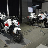 警視庁の白バイ展示