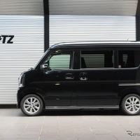 ブリッツ DAMPER ZZ-R　スズキ・エブリイワゴン装着例（基準車高：フロント 29mmダウン / リア 48mmダウン）
