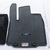 スズキ e SKY（eスカイ）のオプションフロアマット
