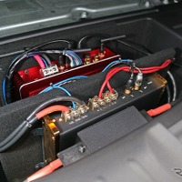 フィットの音が激変！ フォーカル3ウェイ＆サブウーファーで作る本格カーオーディオ［car audio newcomer］by custom & car Audio PARADA　後編