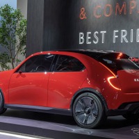ヒント？ マツダ VISION X-COMPACT（ビジョン・クロスコンパクト）コンセプト（ジャパンモビリティショー2025）