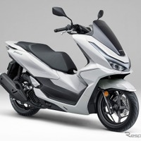 ホンダ PCX（パールスノーフレークホワイト）