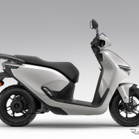ホンダ CUV e:（パールジュビリーホワイト）