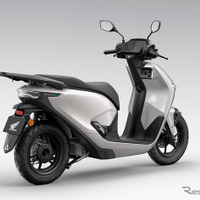 ホンダ CUV e:（パールジュビリーホワイト）