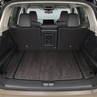 日産『エクストレイル』の車中泊仕様「マルチベッド」