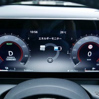 日産 キックス X e-4ORCE・4WD
