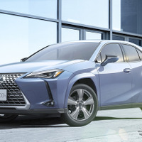 レクサスUX300hの「Shining Essence」