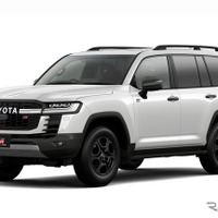 トヨタ ランドクルーザー300 GR SPORT（ハイブリッド車）