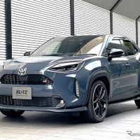 ブリッツ DAMPER ZZ-R　ヤリスクロスハイブリッドGRスポーツ装着例（基準車高：フロント 31mmダウン / リア 30mmダウン）