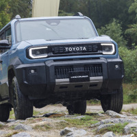 トヨタ ランドクルーザー FJ