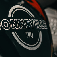 トライアンフ ボンネビル T40