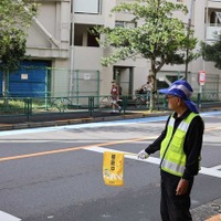 横断旗を活用した見守り活動