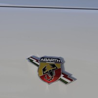 アバルト 124スパイダー