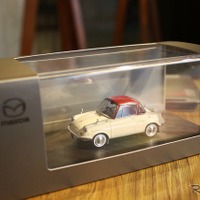 マツダ100周年記念モデルカーコレクション
