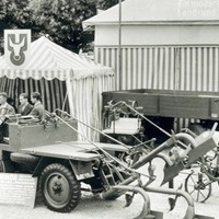 1948年のDLG展示会で初めて一般公開されたウニモグ