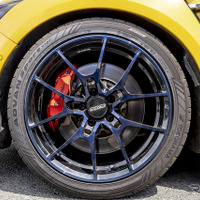 ルノーメガーヌ×ボルクレーシングG025　245/40R18