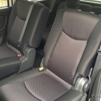 クルマの布シート、見えない汚れをDIYで一掃！ 専用クリーナーで車内がここまで変わる～Weeklyメンテナンス～ 画像