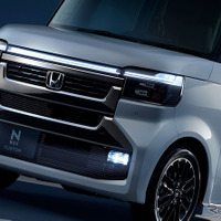 CUSTOMがイケメンすぎる！　ホンダ「N-BOX」マイナーチェンジにSNSでは「グッと良くなった」の声も 画像