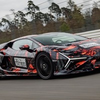超高速の新型、ランボルギーニ・レヴエルトから高性能「SV」が8月14日にデビュー…独・ホッケンハイムリンクで市販車 最速ラップ！ 画像