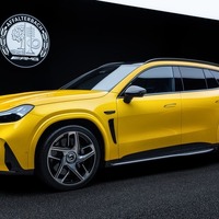 メルセデスAMG、初の自社開発フルサイズSUV『GT SUV』発表…3モーターで1169馬力 画像