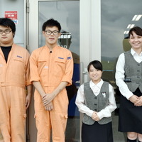 クルマを通じて地域を盛り上げる! 老舗整備工場が出した「人材問題」解消の答えとは?…睦自動車 画像