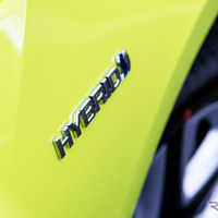 【岩貞るみこの人道車医】HV・EVが燃えたら、かけるのは「水」?「泡」?…ガソリン車とは違う、車両火災の思わぬ危険とは 画像